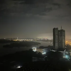 Apartment Danga Bay 4pax Highest Floor View Johor Bahru