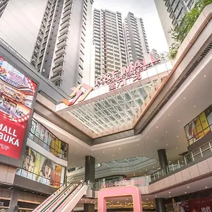 Apartment R&f Princess Cove Above Rnf Mall *