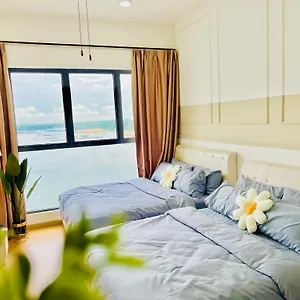 Apartment Country Garden Danga Bay Bay Laurel By R9