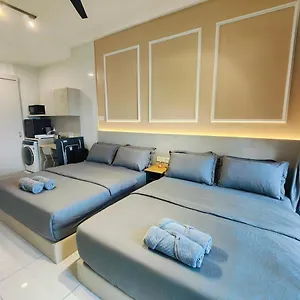 Sky Trees 22-a 4pax, Bukit Indah, Aeon, Legoland, Netflix * Johor Bahru