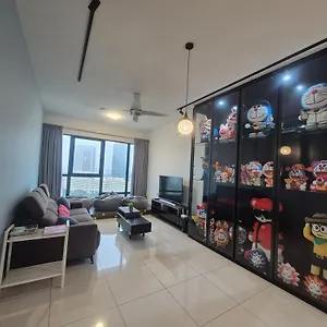 Midvalley Mosaic Funhouse 2br 8pax Apartment
