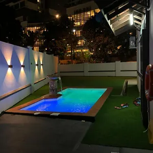 Suria 2 Homestay Jb With Private Pool *