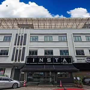 Insta Hotel 3*