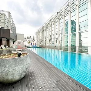 Apartment Suasana By Uha *