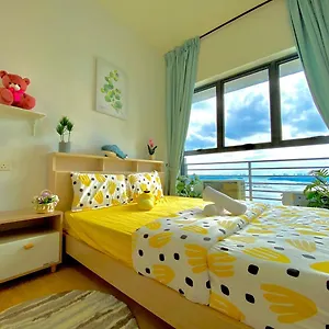 金海湾@danga Bay温馨舒适海景套房三房三厕6-12人适合家庭入住 * Johor Bahru