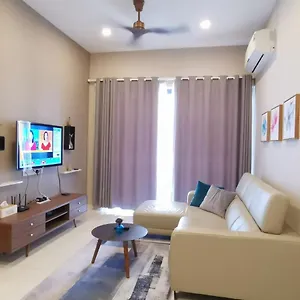 5 Star At Danga Bay 碧桂园 金海湾 Apartment *