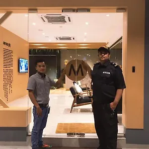 佩尔马斯米亚比酒店