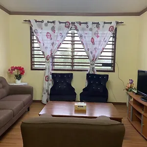 H'yatie Homestay Apartment *