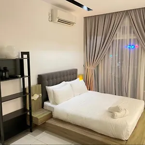 Studio With A Balcony @twin Galaxy Apartment