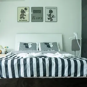 Mount Austin #palazio A1 Bearbrick 1-2pax #mspro *