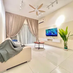 Apartment Country Garden Danga Bay By Luxecocoo Ck