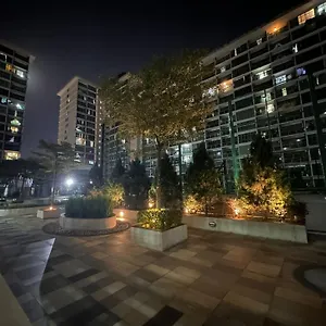 Apartment 15-mount Austin Palazio Garden View *