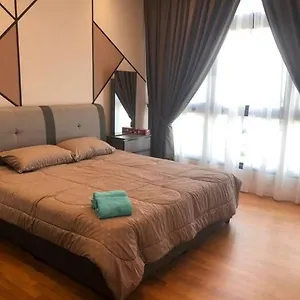 Paradigm New 5-6pax Johor Bahru