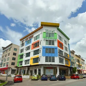 Hotel Townhouse Oak Holmes Johor Jaya 4*