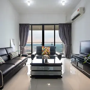 Chic 3br In Danga Bay With Water Views & Parking Apartment Johor Bahru