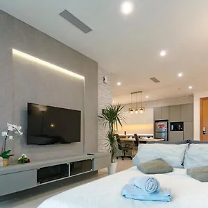 A Stylish & Cozy At Suasana Jb 03 Apartment Johor Bahru