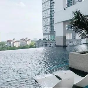 Johor Twin Galaxy Near Ciq Ksl Free Parking 10pax Apartment