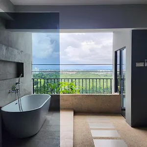 Bayu Marina -- Bathtub, 5 Mins To Mid Valley #2pax By Cowidea * Johor Bahru