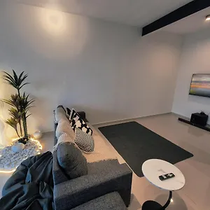 Apartment Ultimate Skyline Penthouse W Bathtub 3 Bedroom 6 Pax Johor Bahru