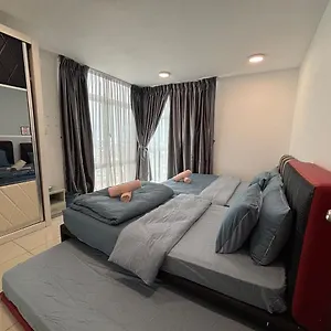 Jb 1min Walk To Ksl Mall 5-7pax Bathtub Smarttv * Johor Bahru