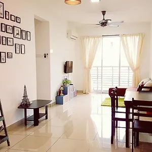 Arena Larkin Residence *