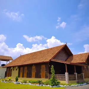 Country house Rumah Kayu Johor Bahru