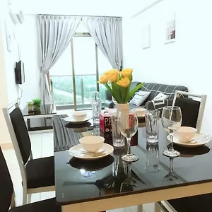 Apartment Bukit Indah @ Nusa Bestari / 5min Aeon Cozy Homestay 3br 6pax *