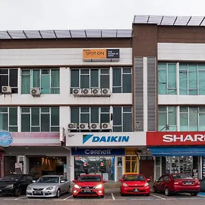 Hotel Spot On 89757 The Jb Johor Bahru